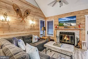 30 Elevator, Lake Harmony, PA 18624 - Photo 7