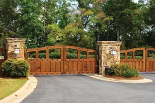 443 Mountainwoods Dr, Lake Harmony, PA 18624 - Photo 1