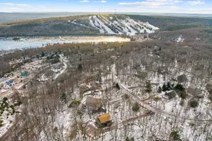 79 Skye Dr, Lake Harmony, PA 18624 - Photo 9