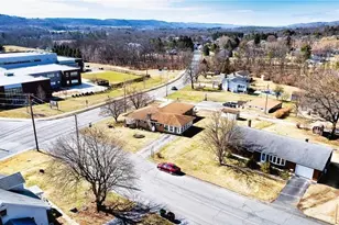 106 N 12th St, Lehighton, PA 18235 - Photo 47