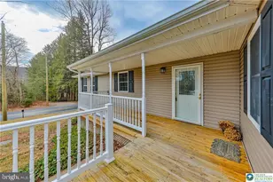 370 W White Bear Dr, Summit Hill, PA 18250 - Photo 9