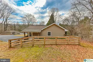 370 W White Bear Dr, Summit Hill, PA 18250 - Photo 5