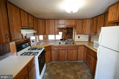 8245 Interchange Road, Lehighton, PA 18235 - Photo 11