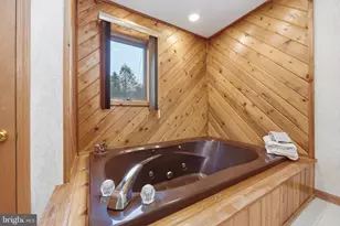 20 Gregory Pl, Lake Harmony, PA 18624 - Photo 33