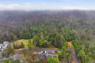 20 Gregory Pl, Lake Harmony, PA 18624 - Photo 7