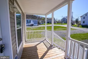 20 Court St, Lehighton, PA 18235 - Photo 5