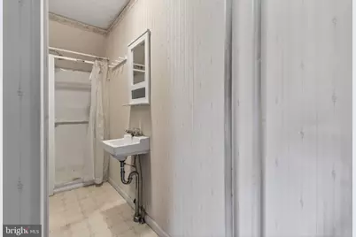 228 W Abbott Street, Lansford, PA 18232 - Photo 21