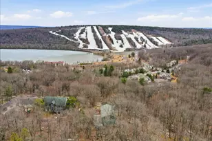 12 Hidden Rdg Rd, Lake Harmony, PA 18624 - Photo 5