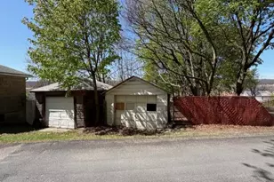 619 E Abbott St, Lansford, PA 18232 - Photo 3