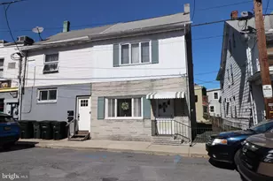 17 Center St, Lansford, PA 18232 - Photo 1