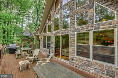 87 Pineknoll Drive, Lake Harmony, PA 18624 - Photo 7