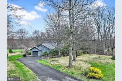 33 Rock Ridge Road, Lake Harmony, PA 18624 - Photo 3