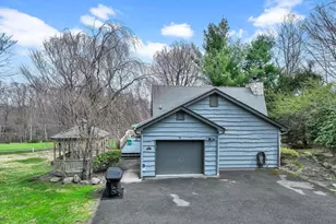 33 Rockridge Rd, Lake Harmony, PA 18624 - Photo 31