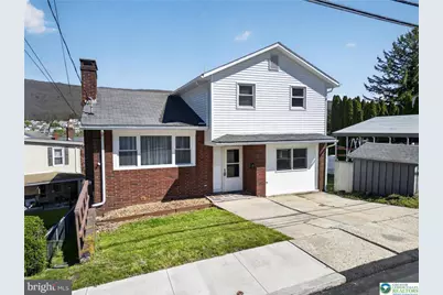 2 E Center Street, Nesquehoning, PA 18240 - Photo 5