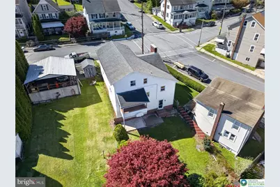 2 E Center Street, Nesquehoning, PA 18240 - Photo 11