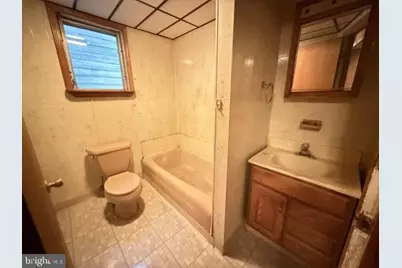 21 W Bertsch Street, Lansford, PA 18232 - Photo 29