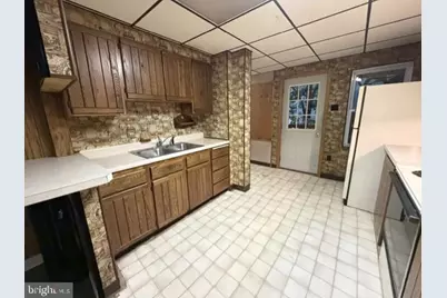 21 W Bertsch Street, Lansford, PA 18232 - Photo 11