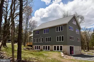 101 Lindbergh Cir, Albrightsville, PA 18210 - Photo 1