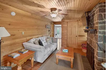 121 S Lake Drive, Lake Harmony, PA 18624 - Photo 5