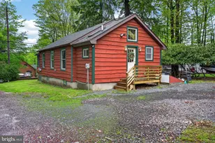 121 S Lake Dr, Lake Harmony, PA 18624 - Photo 3