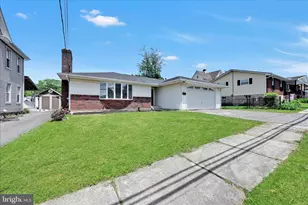 12 W 10th St, Jim Thorpe, PA 18229 - Photo 9