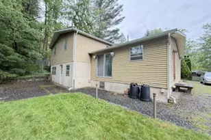 7 8th Ave, Nesquehoning, PA 18240 - Photo 5