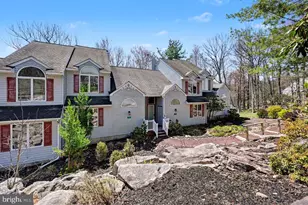 5 Beachwood Ct, Lake Harmony, PA 18624 - Photo 3