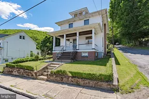 159 W Ridge St, Nesquehoning, PA 18240 - Photo 3