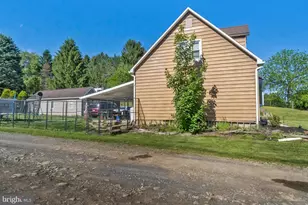 331 E Lizard Creek Rd, Lehighton, PA 18235 - Photo 9