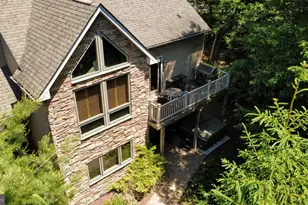 134 Longview Dr, Lake Harmony, PA 18624 - Photo 1