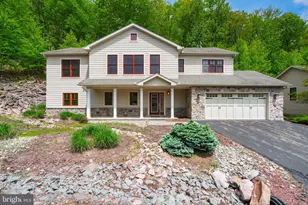 54 Bluestone Ct, Lake Harmony, PA 18624 - Photo 1