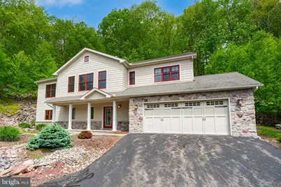 54 Bluestone Court, Lake Harmony, PA 18624 - Photo 5
