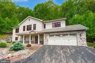 54 Bluestone Ct, Lake Harmony, PA 18624 - Photo 5