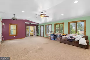 154 S 4th St, Lehighton, PA 18235 - Photo 27