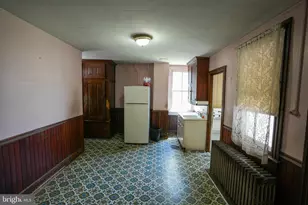 135 S 2nd St, Lehighton, PA 18235 - Photo 7