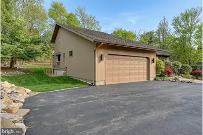 96 Wolf Road, Lake Harmony, PA 18624 - Photo 3