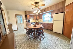 45 W Holland St, Summit Hill, PA 18250 - Photo 19