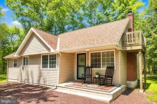105 White Oak Dr, Jim Thorpe, PA 18229 - Photo 1