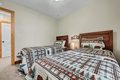 27 W Fern, Lake Harmony, PA 18624 - Photo 45