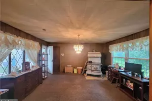 1073 Mahoning Mountain Rd, Lehighton, PA 18235 - Photo 7