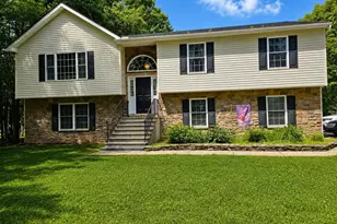 1145 Stagecoach Rd W, Lehighton, PA 18235 - Photo 1