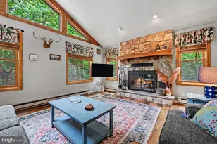 44 Chestnut St, Lake Harmony, PA 18624 - Photo 21