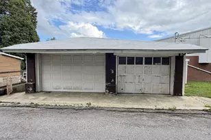 8 E Holland St, Summit Hill, PA 18250 - Photo 41