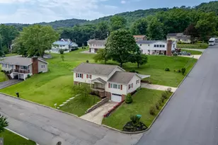 14 Brook Dr, Lehighton, PA 18235 - Photo 3