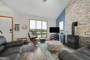50 Tennyson Cir, Albrightsville, PA 18210 - Photo 7