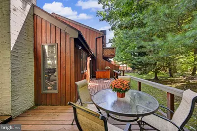 16 Doe Run, Lake Harmony, PA 18624 - Photo 3