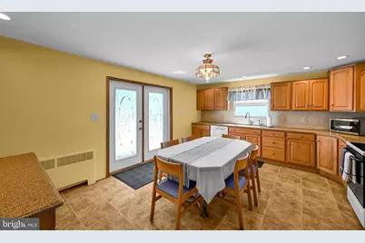 211 W Hazard Street, Summit Hill, PA 18250 - Photo 17
