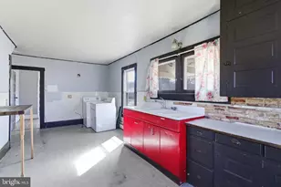 1405 Clarendon Ave, Garfield, PA 16843 - Photo 13