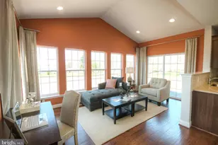 102 Ferry Ln, Phoenixville, PA 19460 - Photo 7