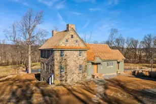 87 Brownstone Ln, Elverson, PA 19520 - Photo 1